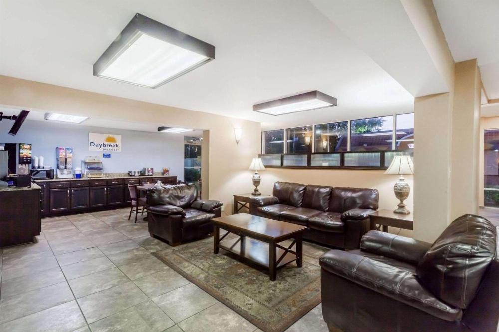 Days Inn by Wyndham Jackson Main image